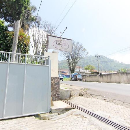 ليمبانغ Villa Enggal المظهر الخارجي الصورة